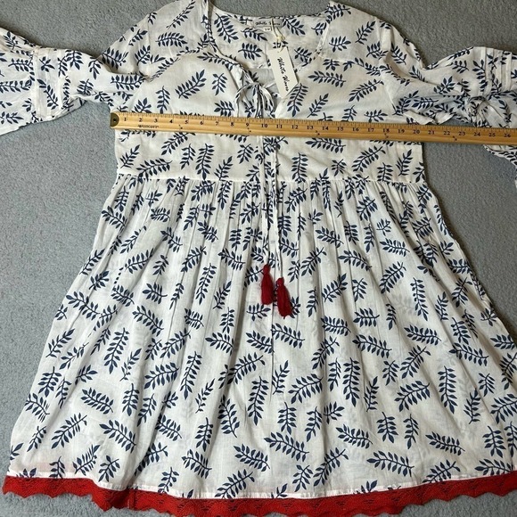 White Waves‎ Top Women Small Medium Oversized Lace Trim Split V Neck Tie Up NEW - Picture 4 of 9